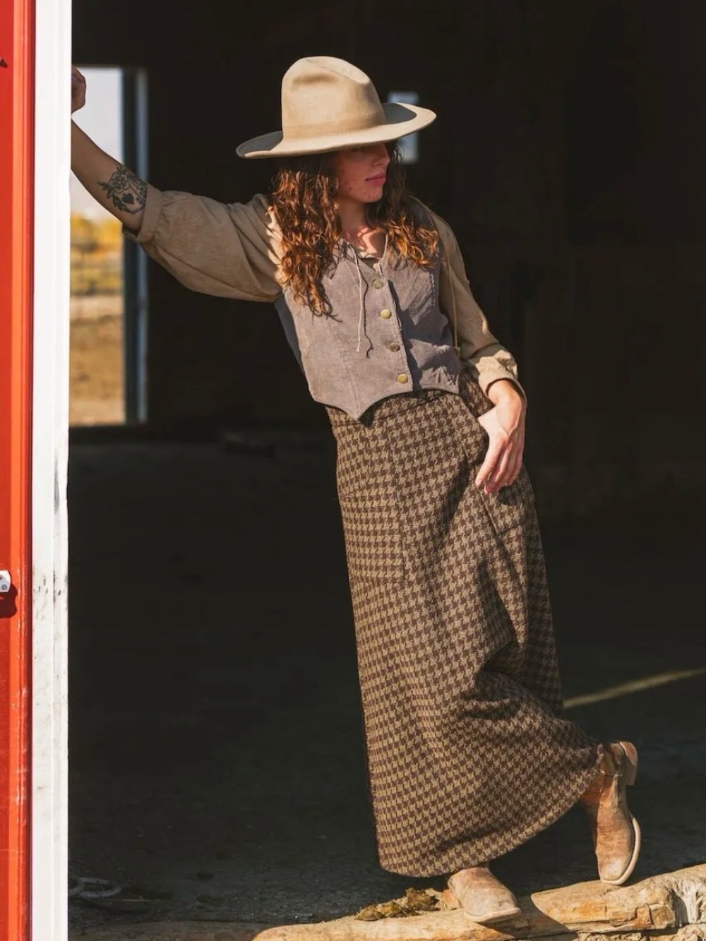 Revivall Long Wool Houndstooth Skirt - Large